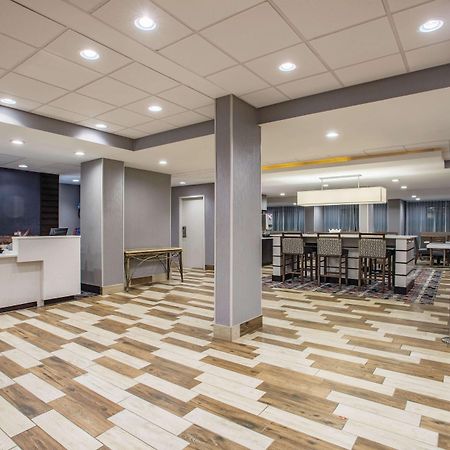 La Quinta Inn & Suites By Wyndham Dc Metro Capital Beltway Кепитъл Хайтс Екстериор снимка