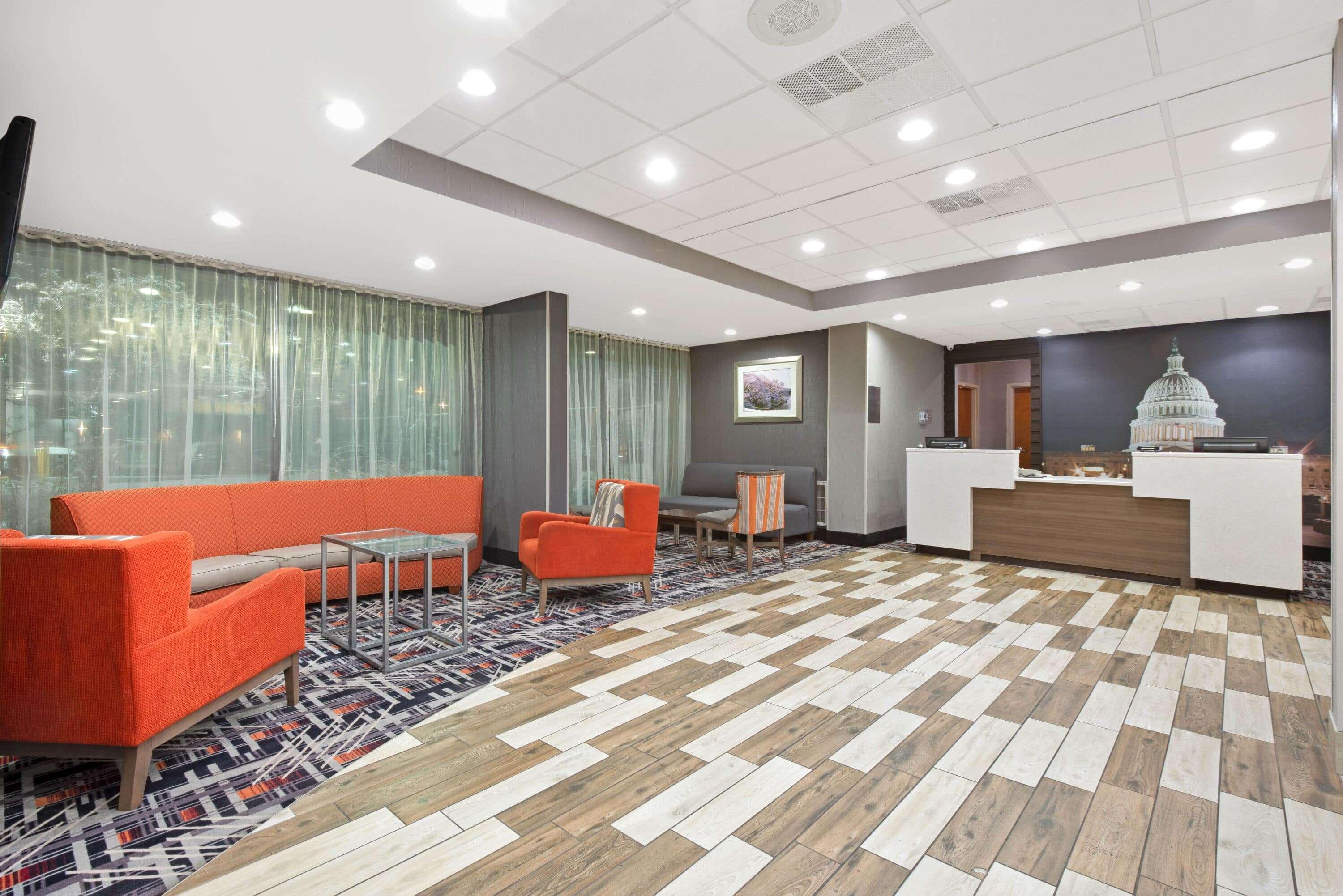 La Quinta Inn & Suites By Wyndham Dc Metro Capital Beltway Кепитъл Хайтс Екстериор снимка